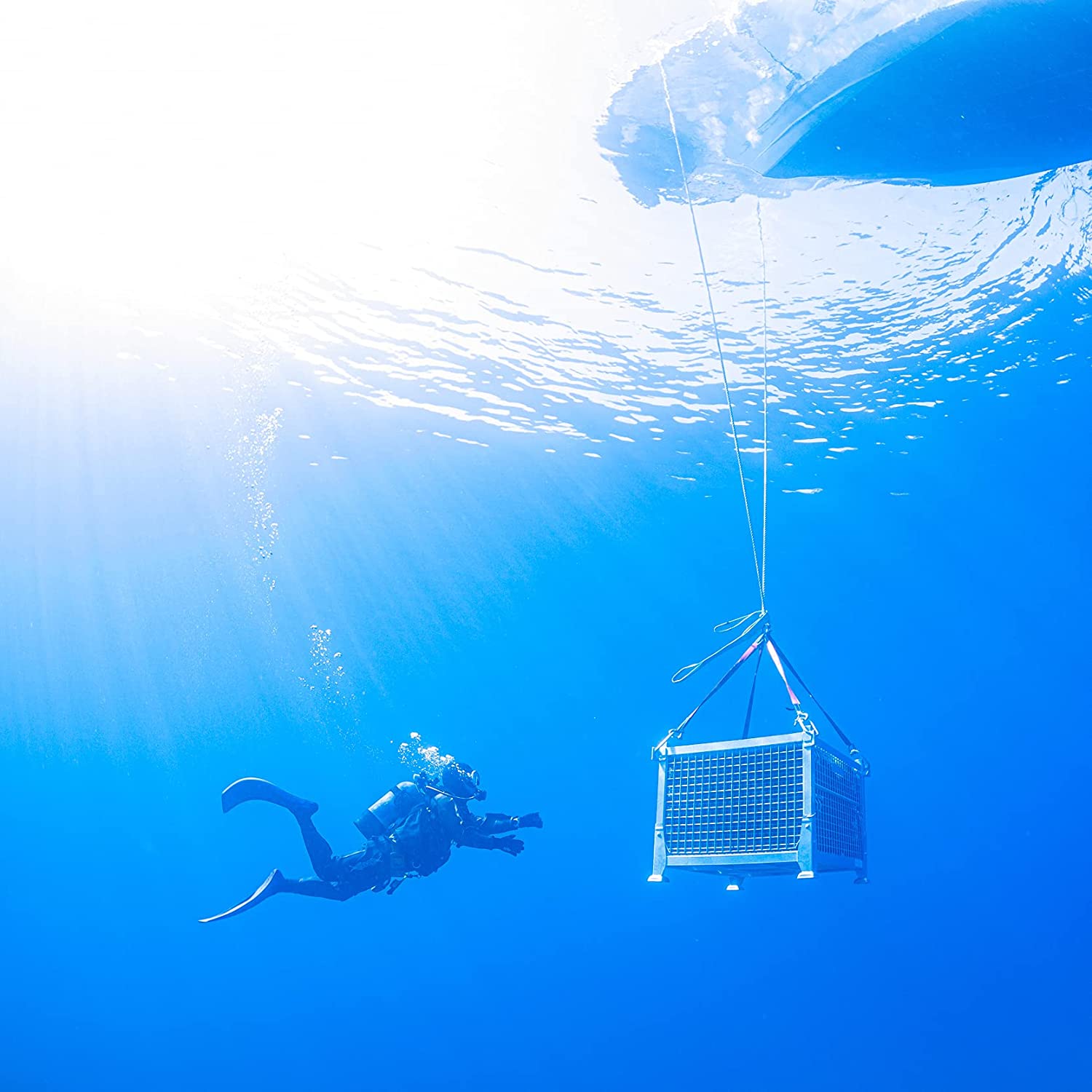 해저에서 숙성된 와인 - SUBRINA 750ml <br><small>海底で熟成されたワイン - SUBRINA (ギフトボックス付 2018 ACT3) サブリナ 赤 シラー フルボディ 750ml</small>