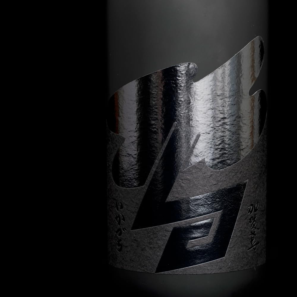 선물 요청사케】카카토비 준마이다이긴죠 이카즈치 켄슈 720mL 상자 포함<br><small>加賀鳶 純米大吟醸 いかづち 原酒 720mL 1本 箱入</small>